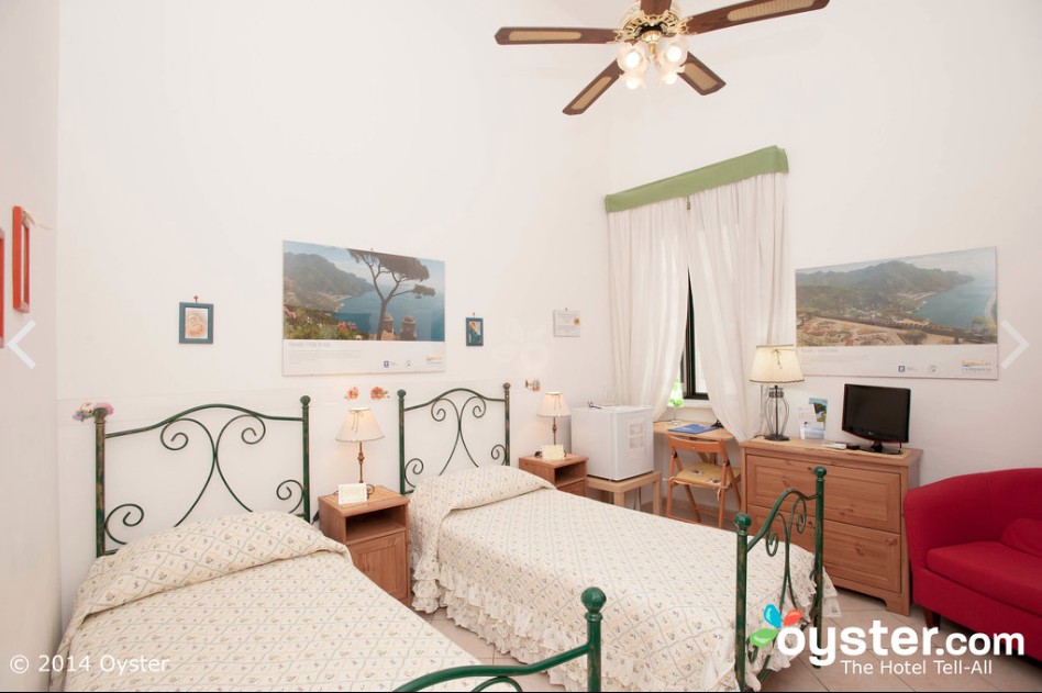 Rooms With Wi-fi, Services, Driving « B&B Salerno Centro